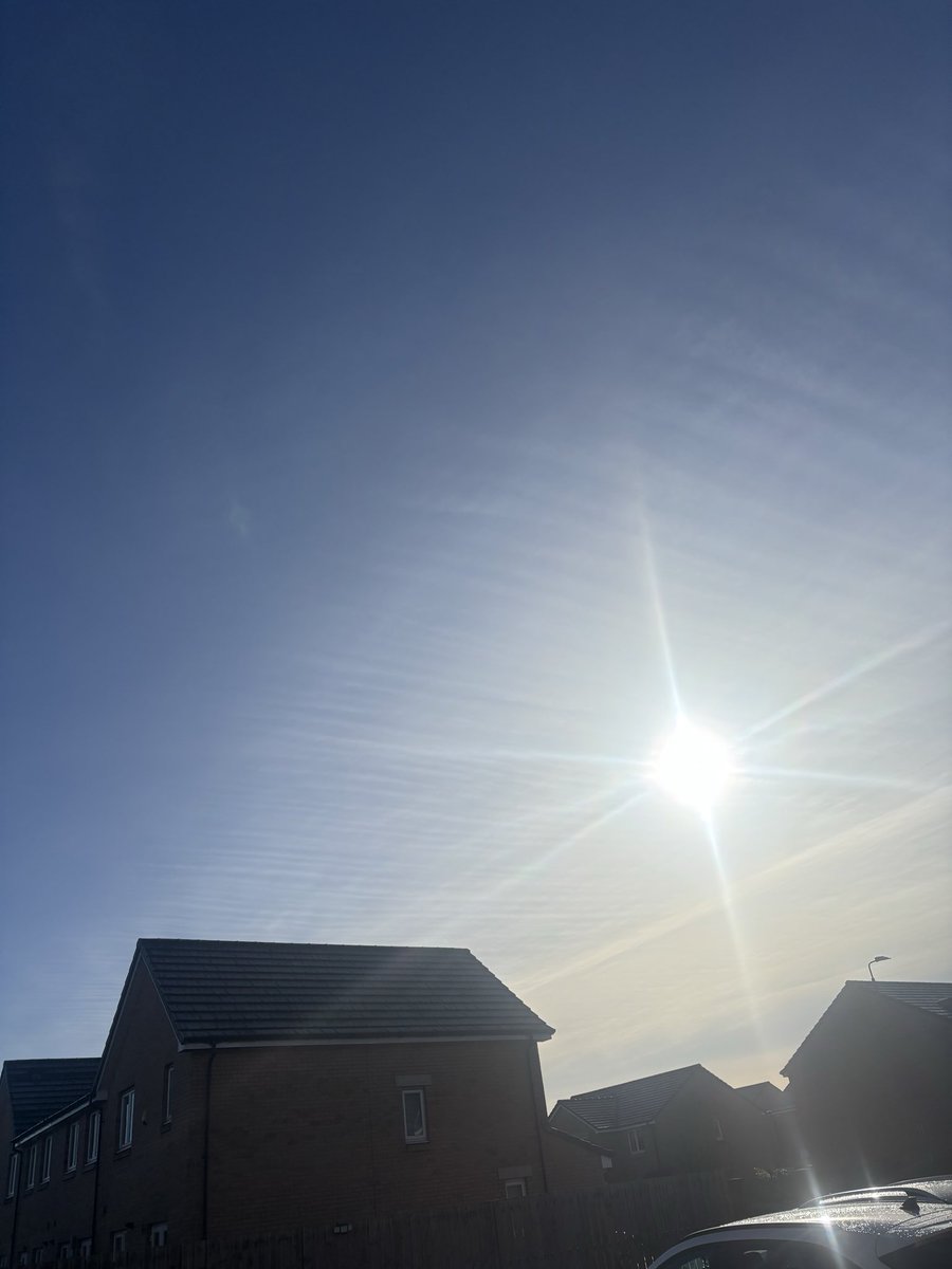 CenturionJF's tweet photo. @sg2025cup @DempseyPyle Early this morning, to just now. Also Ayrshire.

People saying it’s just the weather - this has come exclusively from planes flying past. https://t.co/w4YKF1Q9JA