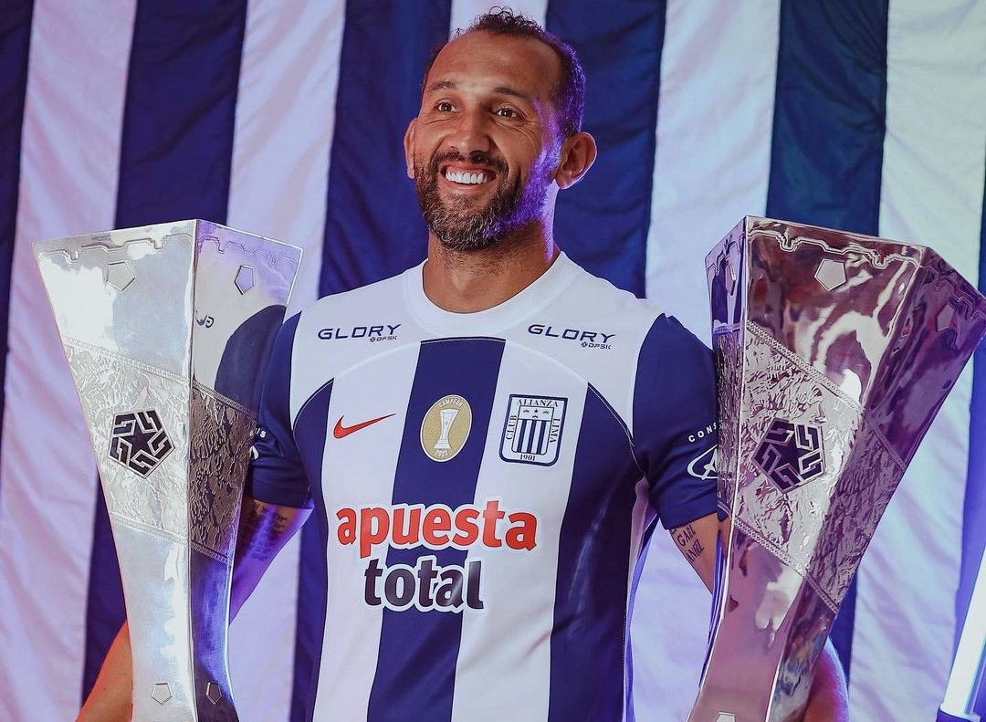 Cinco años atrás llegó en silencio.
<a href="/Hernanbarcos/">Hernán Barcos</a> no vino a prometer… vino a cumplir.

⚽ 76 goles oficiales
🏆 61 en Liga 1
🌎 7 en Copa Libertadores
🌍 1 en Sudamericana
🏅 1 en Bicentenario
🔝 Máximo goleador extranjero en la historia del club
🥇2021 y 2022