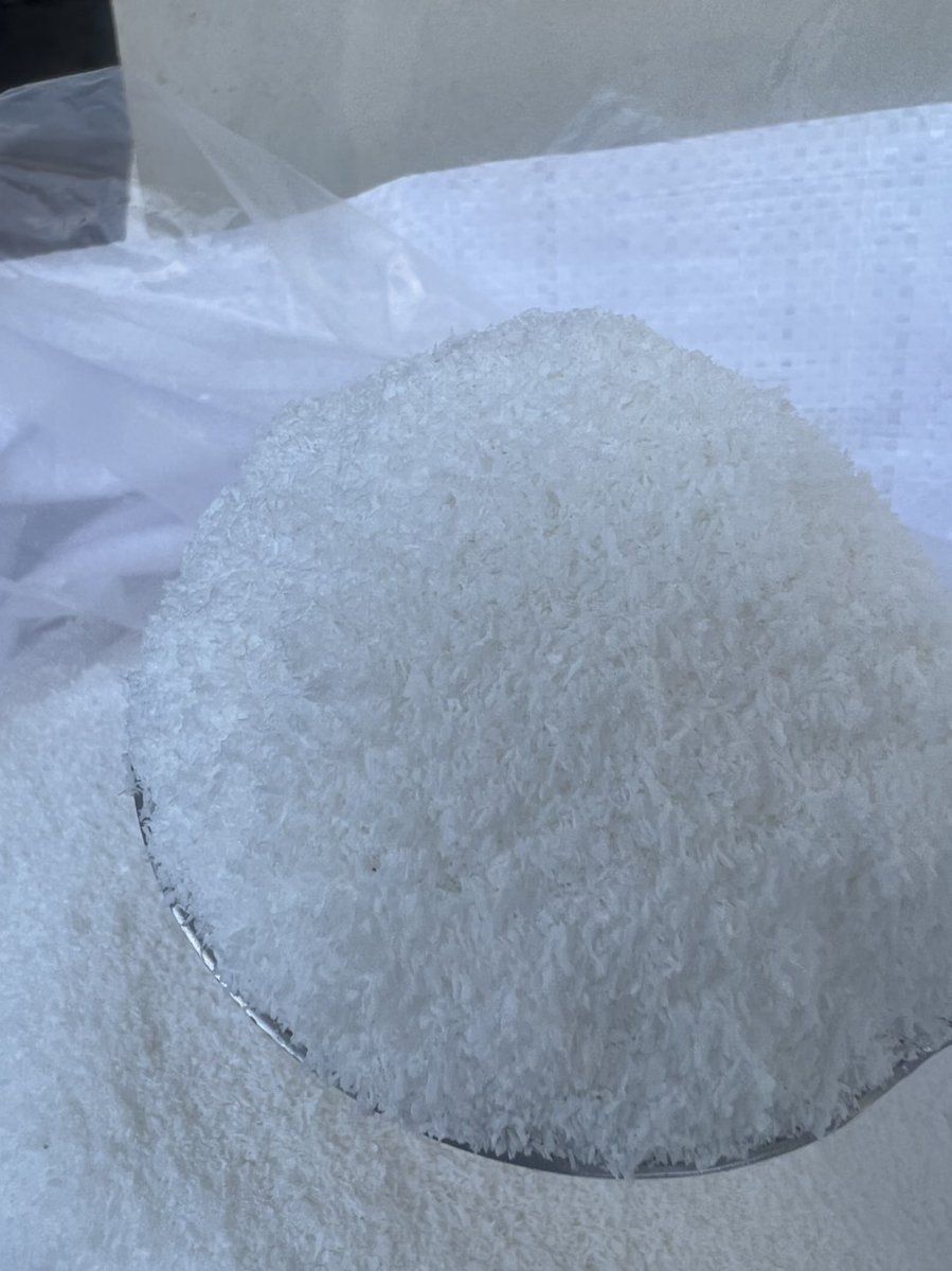 VSF202's tweet image. 🥥 Desiccated Coconut – Vietnam
Fine | Medium | Low Fat
25kg kraft bag
📩 CONTACT – MR. LOUIS (Sales Executive)
📧 export2@vietseafarm.com.vn
📞 Tel / WhatsApp / WeChat: (+84) 347 499 738
🌐 vietseafarm.com.vn
#DesiccatedCoconut #CoconutIngredient #VietnamExport