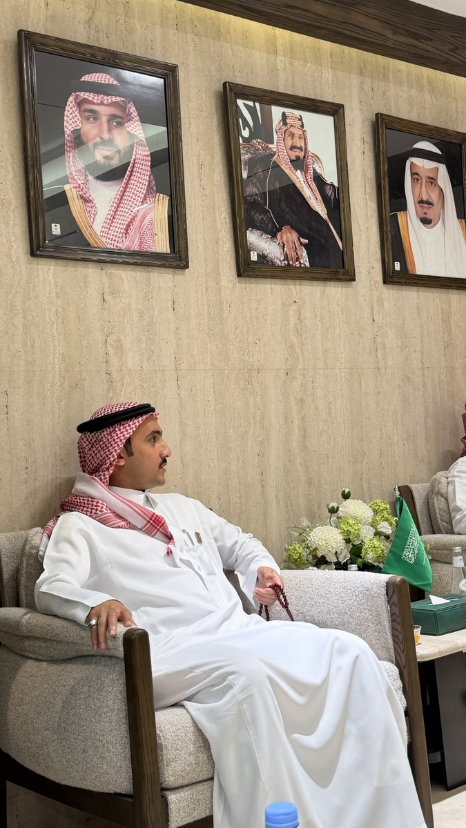 SaudiVietnamBiz's tweet photo. استقبل محافظ الهيئة العامة للتجارة الخارجية أمس رئيس مجلس الأعمال السعودي الفيتنامي أحمد الذييب وأعضاء المجلس، حيث جرى خلال اللقاء بحث آفاق تعزيز التعاون التجاري وتطوير الشراكات الاستراتيجية بين البلدين بما يحقق المصالح المشتركة ويدعم نمو العلاقات الاقتصادية. https://t.co/6qFrYzouBU