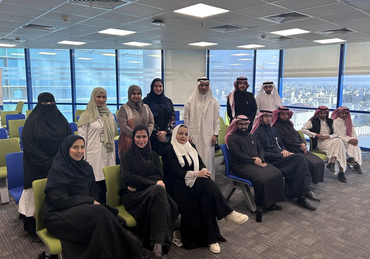 أُقيم الاختبار العملي النهائي للتخصص الدقيق في الطب النفسي للأطفال والمراهقين قبل بضعة أسابيع، واليوم يسعدنا الإعلان عن تحقيق نسبة نجاح ١٠٠٪ وتخريج ٦ أطباء سيخدمون المملكة العربية السعودية ودولة الإمارات العربية المتحدة.

كل الشكر للمقيّمين، وكلنا فخر بزملائنا الجدد. 💐