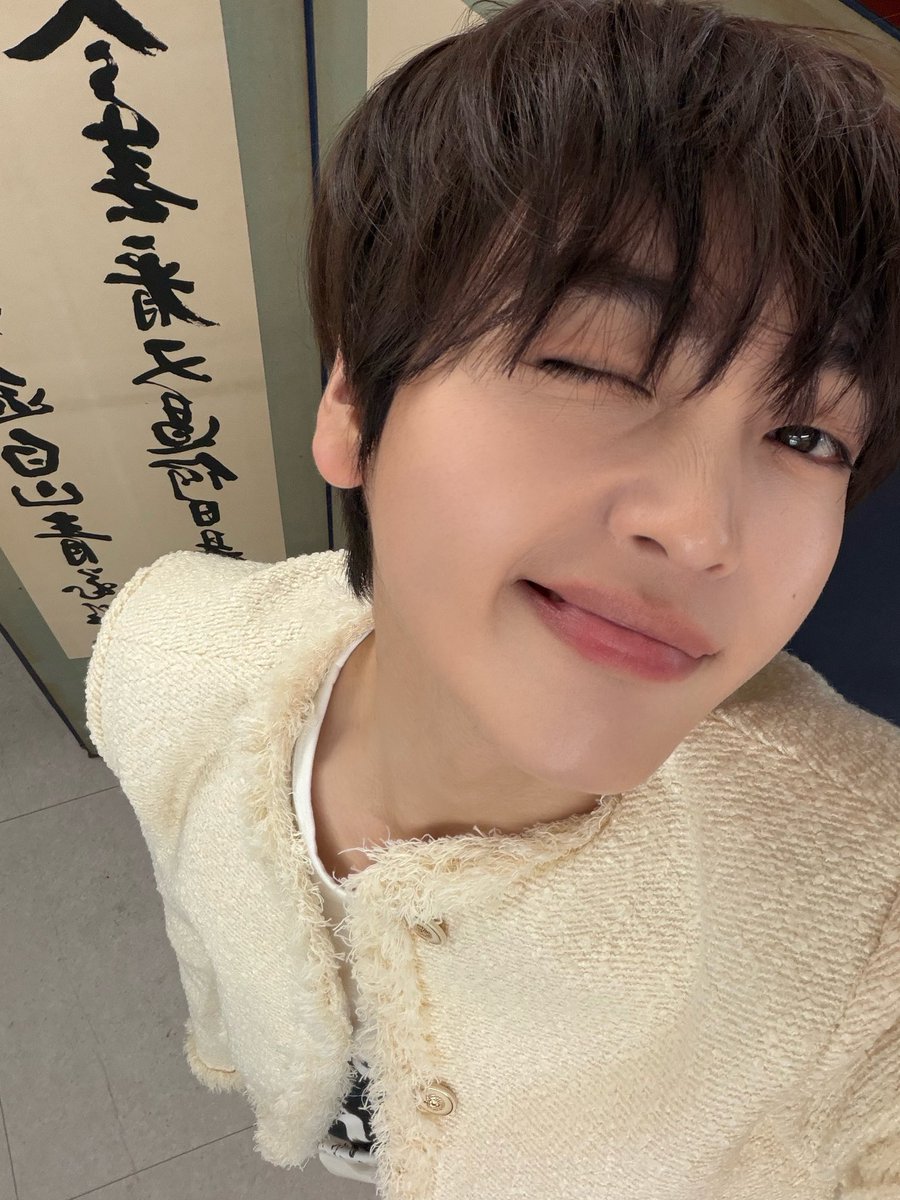 즐거운 설 연휴 보내~😉
#형준 #크래비티