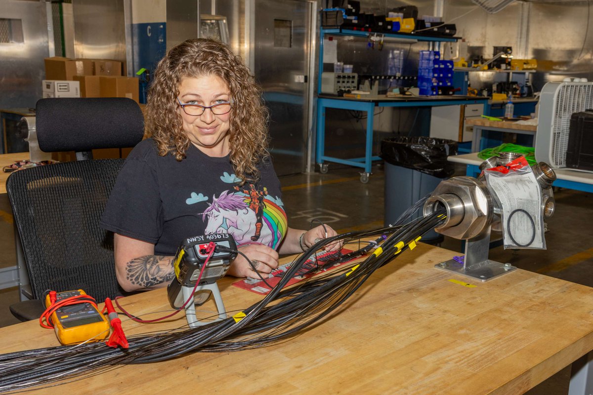 NNSYNews's tweet image. This month's Shipyard Spotlight is Code 950 Electrical/Electronics Optical/Electrical Hull Fitting and Measurement Quality Jumper Work Leader Karyn Ashley. Congrats! 

Check out the full story on DVIDS: dvidshub.net/news/557432/sh…

#NNSY #ShipyardSpotlight #ForceBehindTheFleet