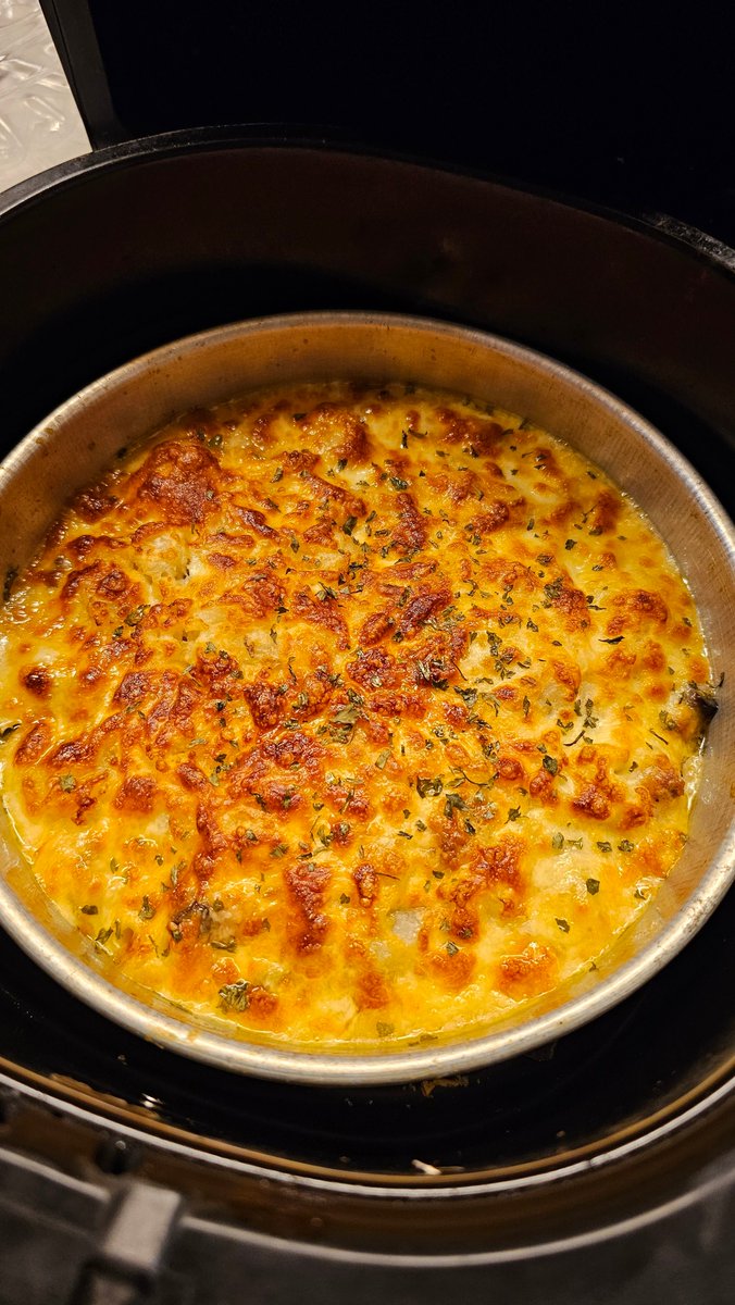 by_babykim's tweet photo. Plan nk buat Jaket potato tu .. yg potato pastu letak inti..
Tiber potato tu xjdi wei dia cm ne nth terbelah dua terusss pstu aku x rebus lembik dia still keras lagi..
So tukar jdi laa Macaroni potato cheese π€£π€£ xmemasaiiii banyak jdinyee...
#babykiminthekitchen #mainmasak2 https://t.co/VKyYeGfqVn