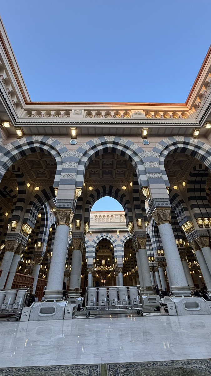 american0c0ffee's tweet photo. my hearts so full in medina 🥹 💕✨ https://t.co/NxEX76RTOF