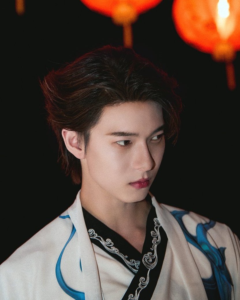 ppisc_'s tweet photo. ปรมาจารย์ลัทธิมารสุดๆ ㅠㅠㅠ หล่อแบบหนึ่งร้อยปีมีครั้ง พี่ไม่ไหวแล้วขอเรียกเหล่ากงเท่านั้น (♥️)

⋆.˚🍏 #ppoohkt @ppoohkt 🧃⋆.˚ https://t.co/TNV1MlBsnY