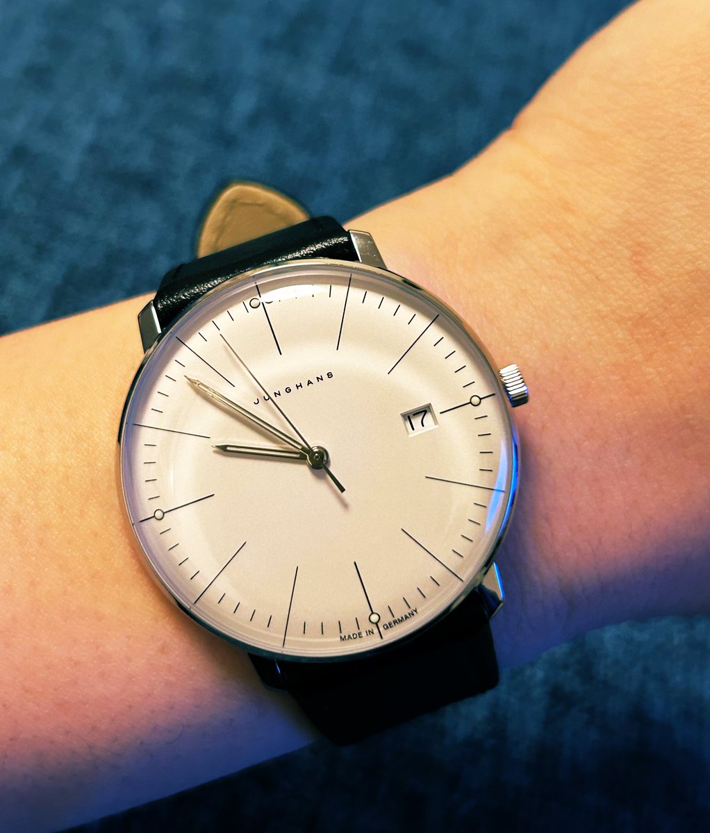 ずっと欲しかったユンハンス、実物めちゃかわ！極限シンプルなのになぜか無機質ではないデザインの妙〜🙌