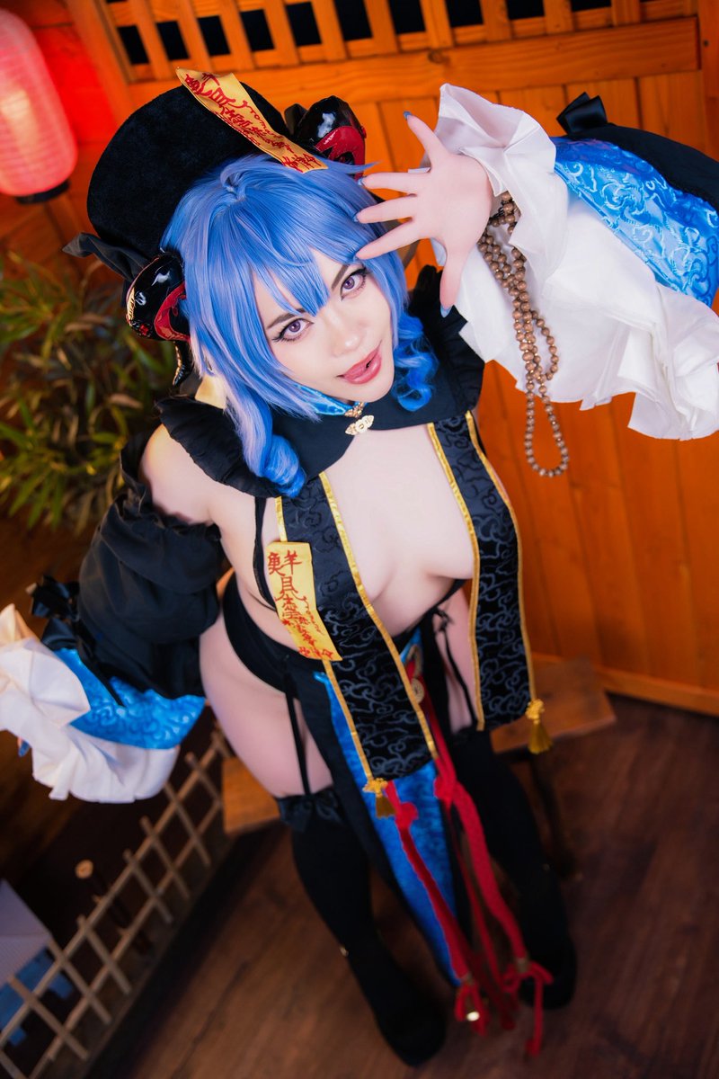 MoodyJes tweet media