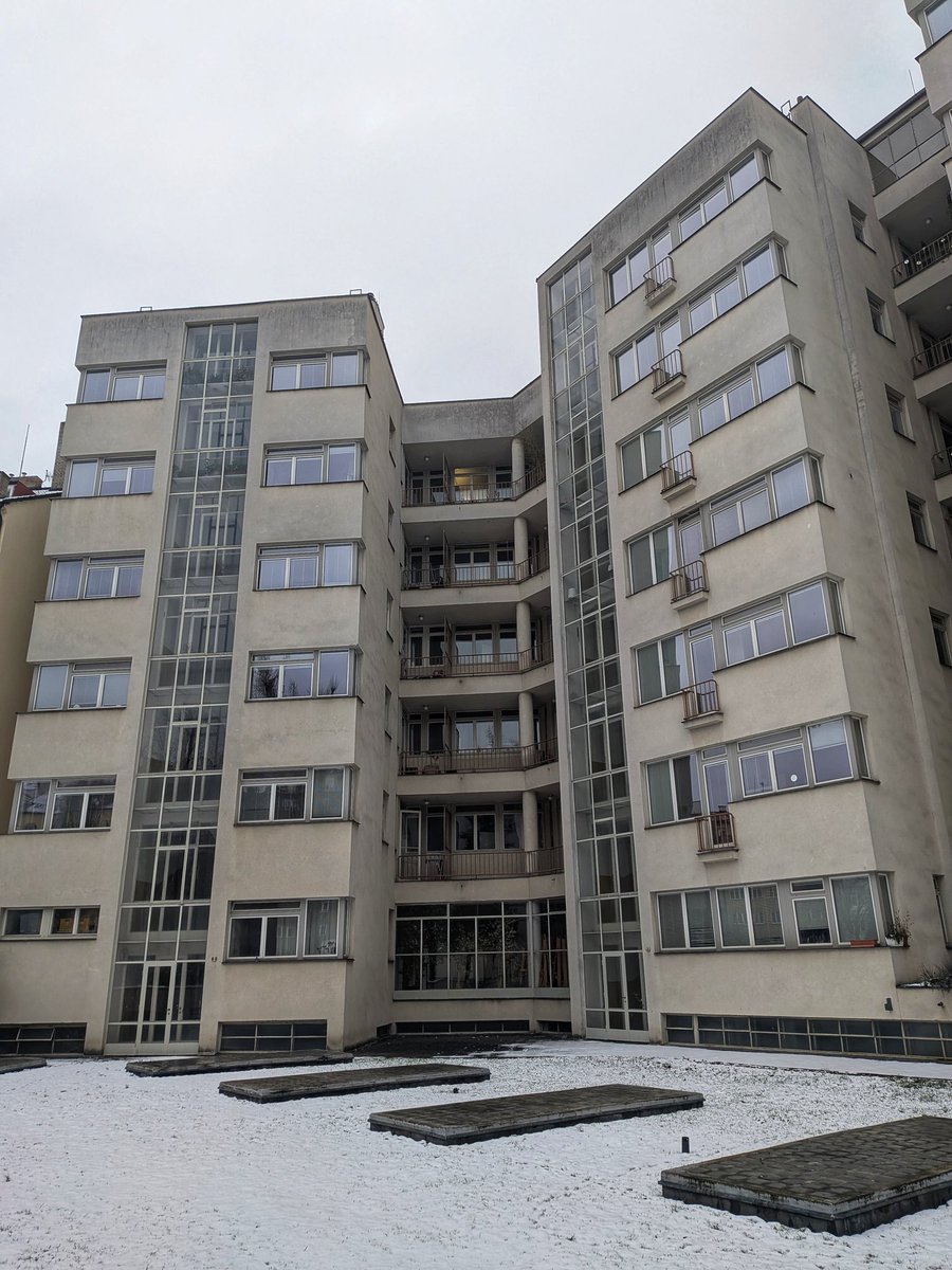 AliBean 🇺🇦🇨🇿 tweet media