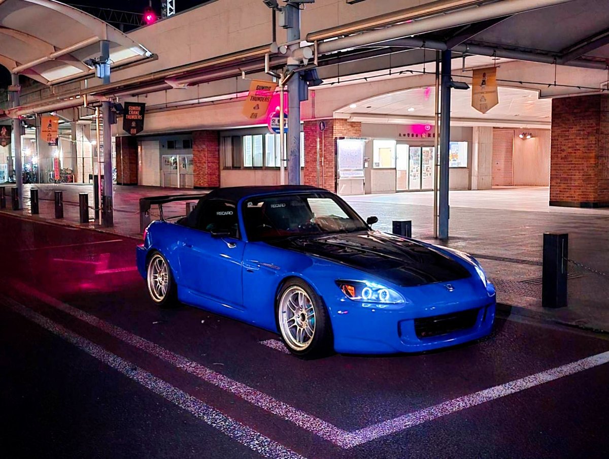 ri._.nku tweet media