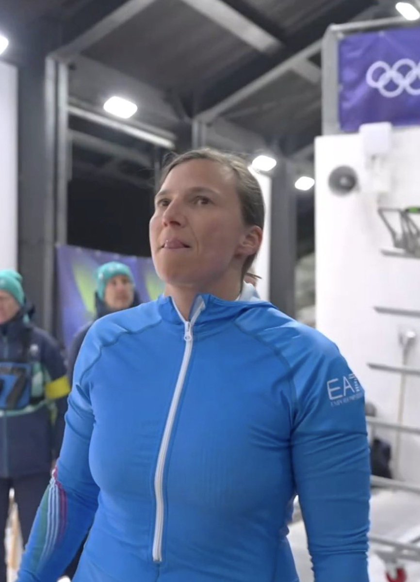 fe_notebook's tweet photo. Former @FIAFormulaE driver Simona de Silvestro is competing in two categories of Bobsleigh in the Winter Olympics in Cortina d’Ampezzo this week. She had a tough few runs in the Monobob yday but will go again in the 2-women heats later this week. #WinterOlympicGames #FormulaE https://t.co/mnPHK3eEJO