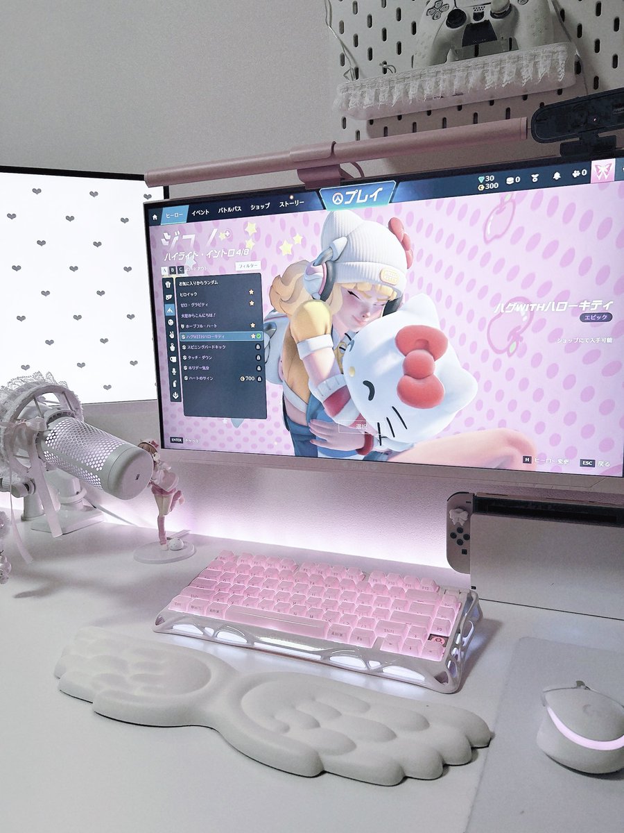 cnvu_'s tweet photo. ≽^⦁⩊⦁ ྀི≼ #desksetup https://t.co/lxEvx0HoZL