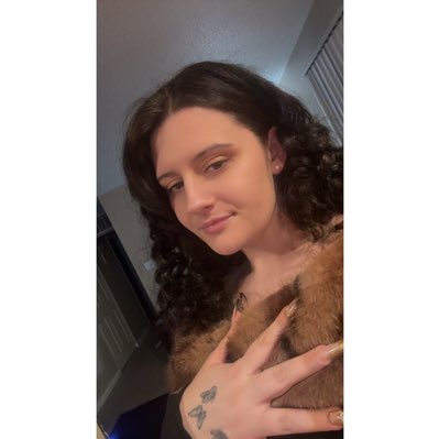 Cati-lynn tweet media