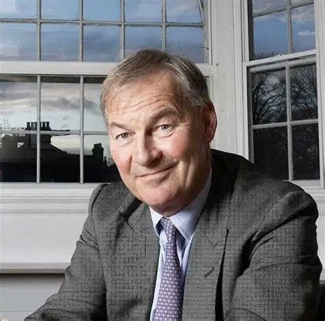 People saying that Rupert Lowe/Restore Britain can't win the next election are out of their minds. 

As time progresses our competitors expose themselves as frauds, while we stand strong on the truth. 

Some people say its a mountain to climb but i disagree. 

This will be handed