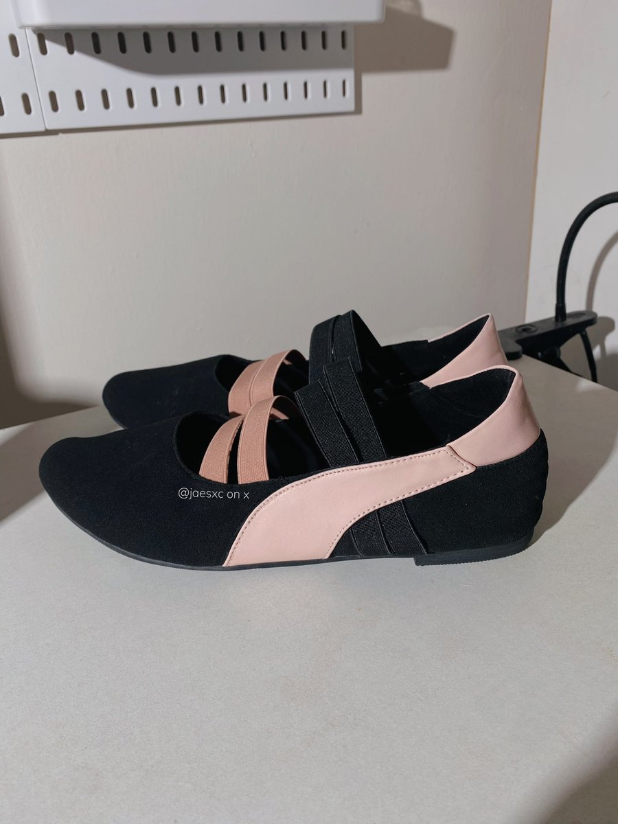 jaesxc's tweet photo. Propaganda i’m falling for: Ballerina Sneakers  ᡣ𐭩  

Start from 90ribuan, local brand only! https://t.co/kLG7cN0lyk