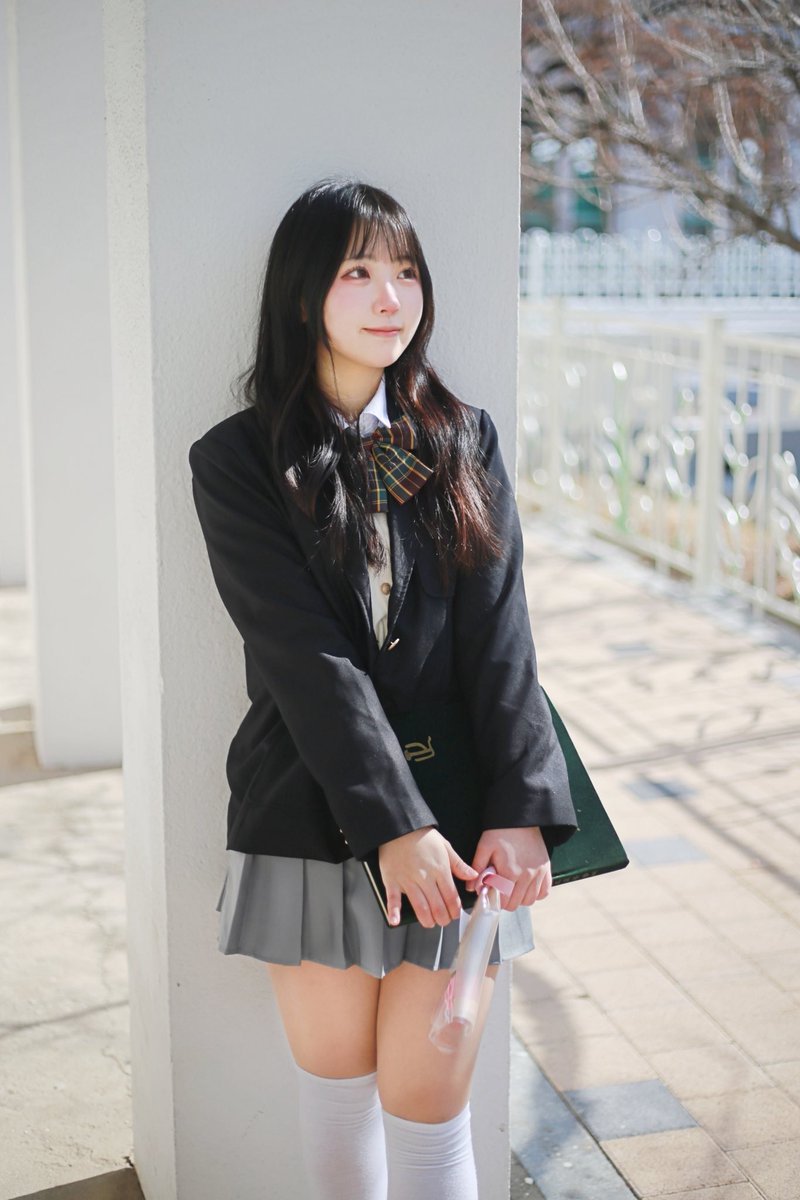 코스프레 위주로 찍긴하지만 

컨셉촬영이나 스냅촬도 굉장히 좋아해요!

촬영 문의 대환영 입니다!

부디 같이 촬영 가주세요…!🙇‍♂️🙇‍♂️🙇‍♂️