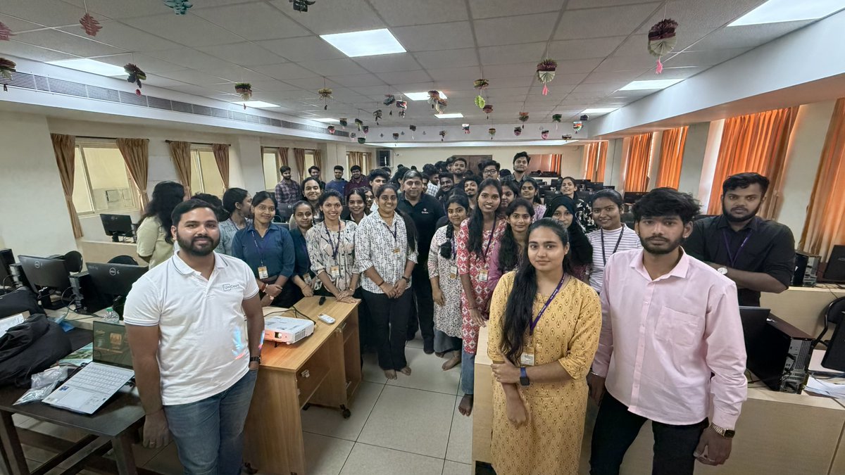 Augustine C tweet media