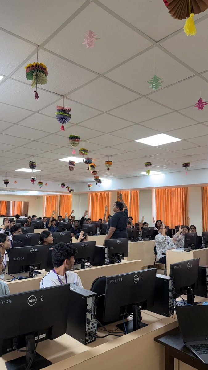 Augustine C tweet media