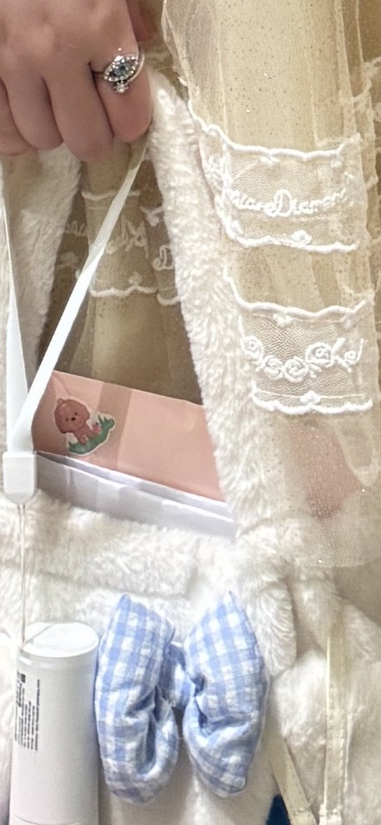 ญ.ครีม แม่น้องจีซอง🤍แฟนสาวจองวอน💫Love-77⭐️21🎸🐈 tweet media