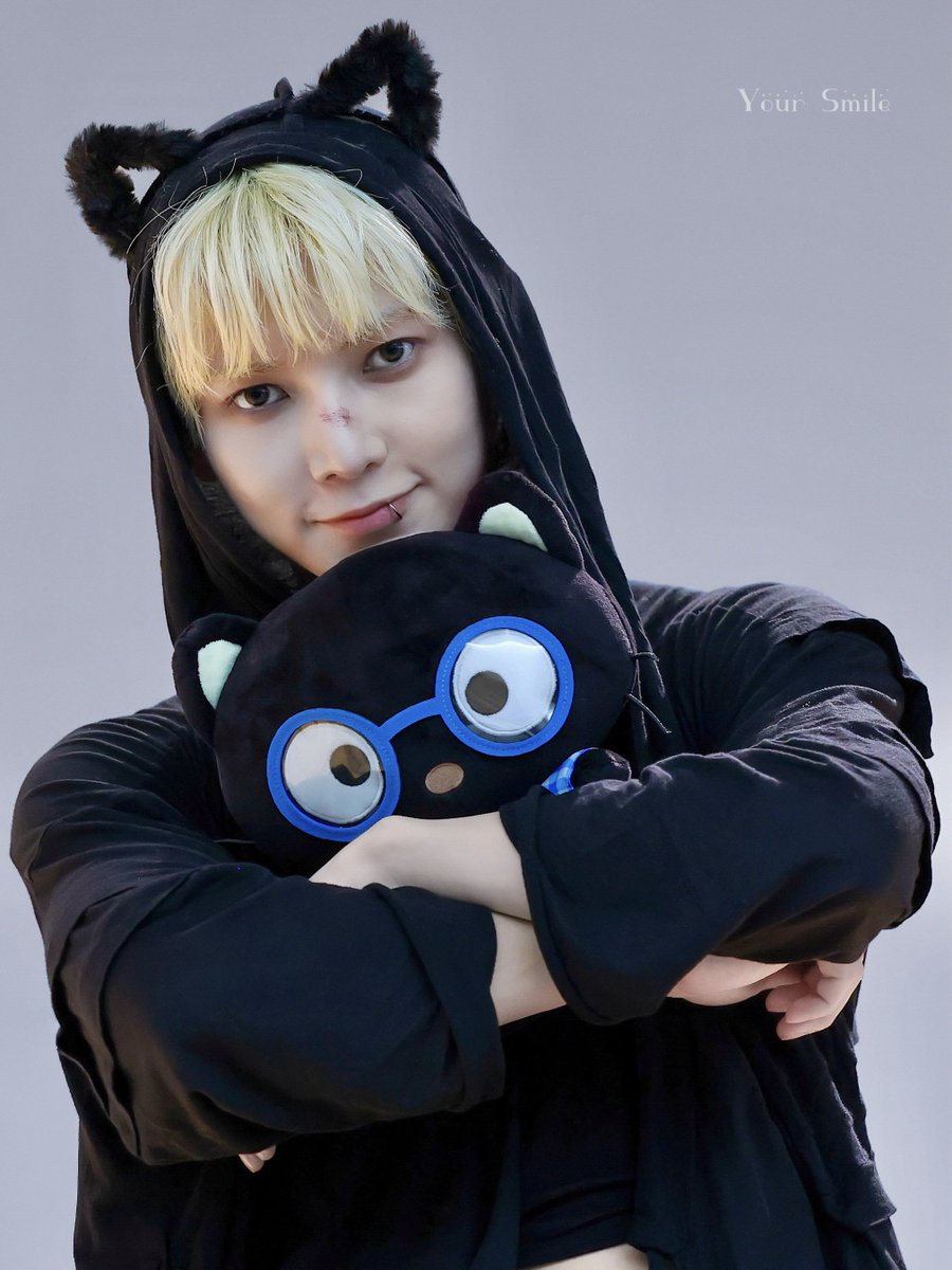 260213 사운드웨이브 팬싸

냥 ^ ̳ᴗ ·̫ ᴗ ̳^🎶

#여상 #YEOSANG #에이티즈 #ATEEZ