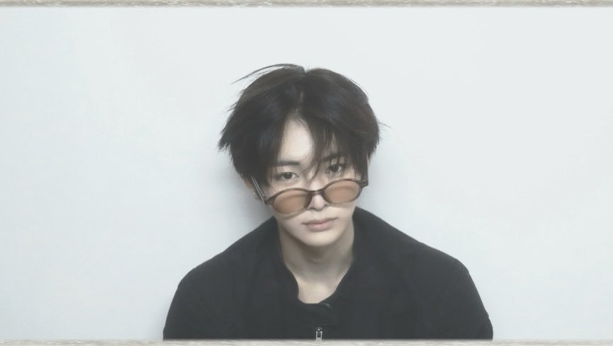 ch2kanxi's tweet photo. 안신이 또 네컷으로 ㄹㅈㄷ찍었다…… https://t.co/Qj8XLraCni