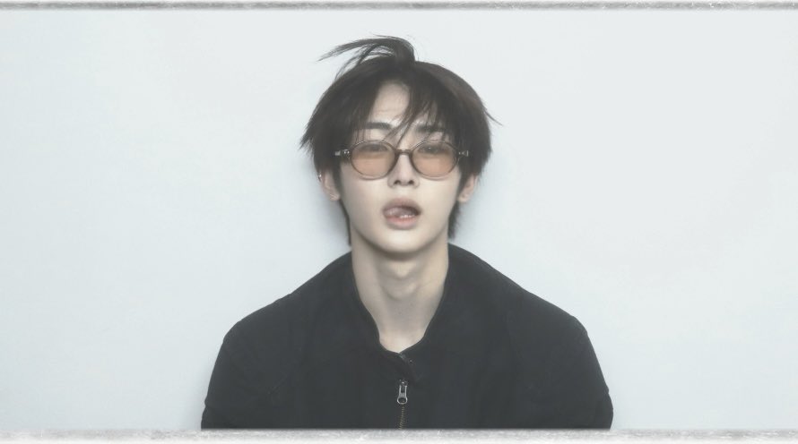 ch2kanxi's tweet photo. 안신이 또 네컷으로 ㄹㅈㄷ찍었다…… https://t.co/Qj8XLraCni