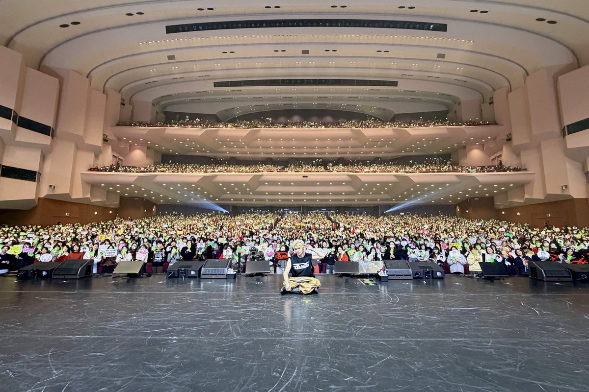 NCTsmtown's tweet image. 2026 TAEYONG CONCERT &amp;lt;TY TRACK - REMASTERED&amp;gt; in JAPAN #YOKOHAMA with NCTzens DAY2

#TAEYONG #태용 #TY_TRACK
#TY_TRACK_REMASTERED 
#NCT #NCT127
