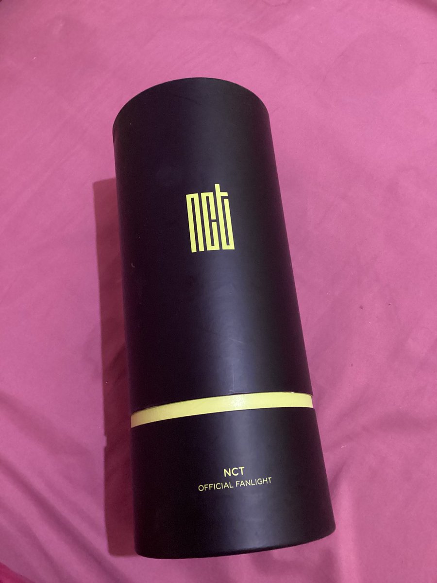 1oversun's tweet photo. wtr want to rent lightstick nct ver 1 for nct wish in jakarta 

100k inc all dom bekasi 
cod commuter line blue line only ya

ada stikernya tp its ok bisa dicopot

wtr. nct wish. rent ls https://t.co/zBjvUW0BmN