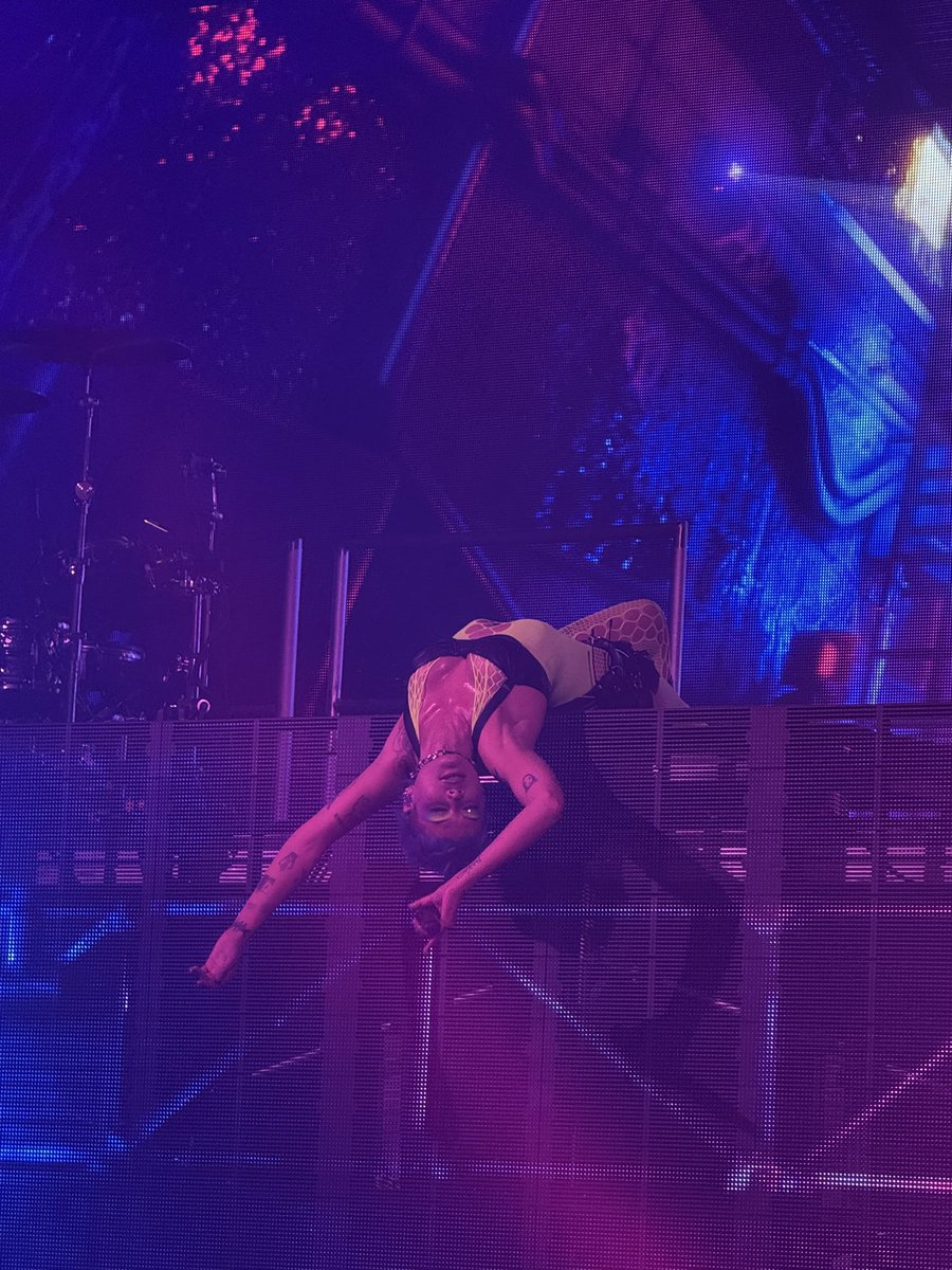 Alli ✨ tweet media