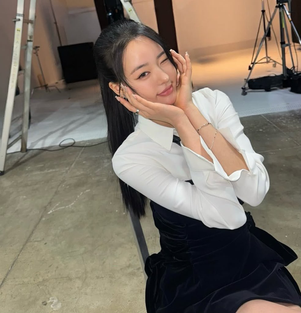 jasrenzooo's tweet photo. heesun’s pov                     subeen’s pov https://t.co/1YdOFKfXZx