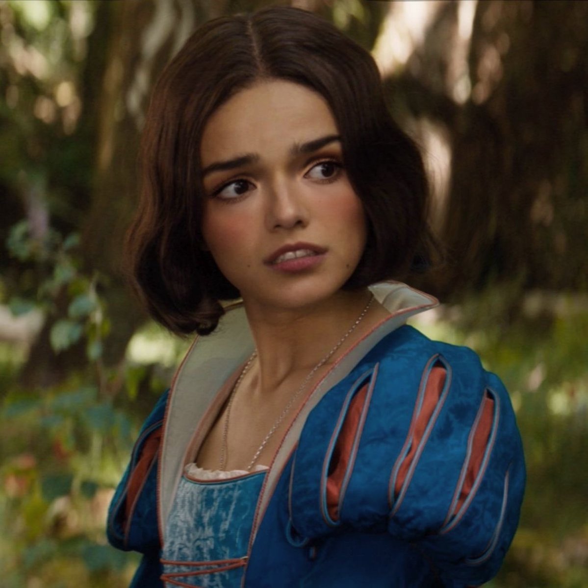 genuinely snow white to a T. she just needed better styling, shes literally a perfect casting choice