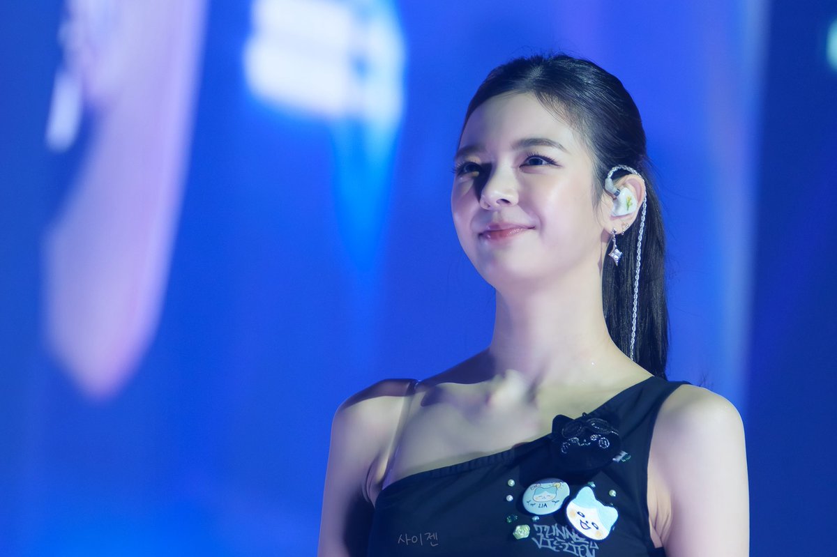 260213 랴깅이🩵

#ITZY #있지 #LIA #리아