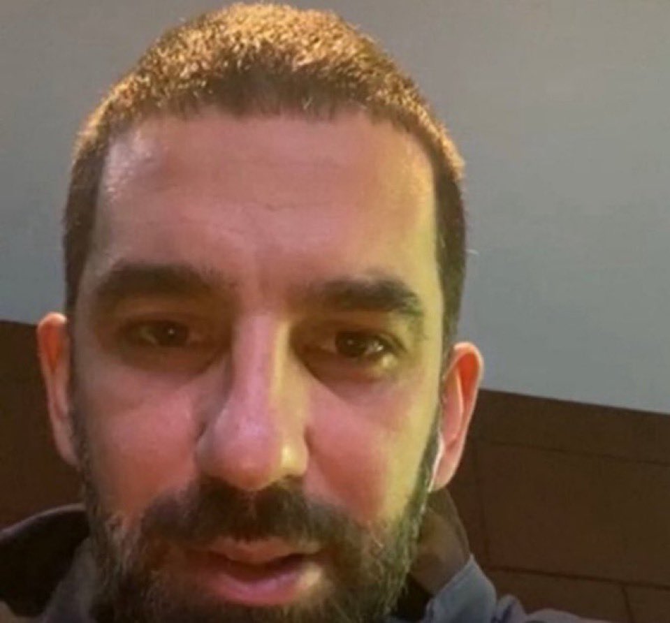 ablasninfedaisi's tweet photo. Tiktoktaki sikko kurgulu mini asya dizilerini izlerken bizim konsantrasyon https://t.co/KzYQjI2ZVi