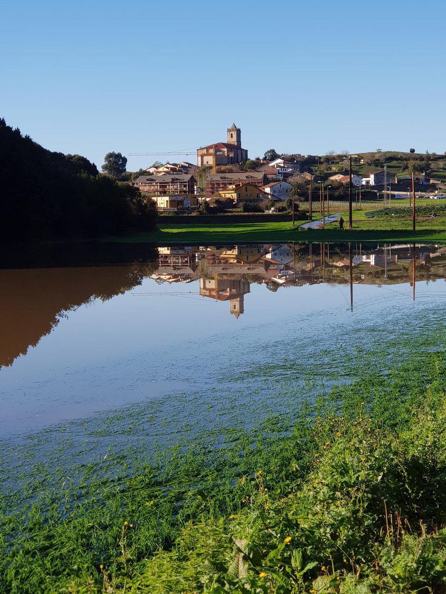 Después de la tempestad llega la calma y un poco de sol para ofrecernos estampas realmente bonitas como esta del Casco Histórico de Isla