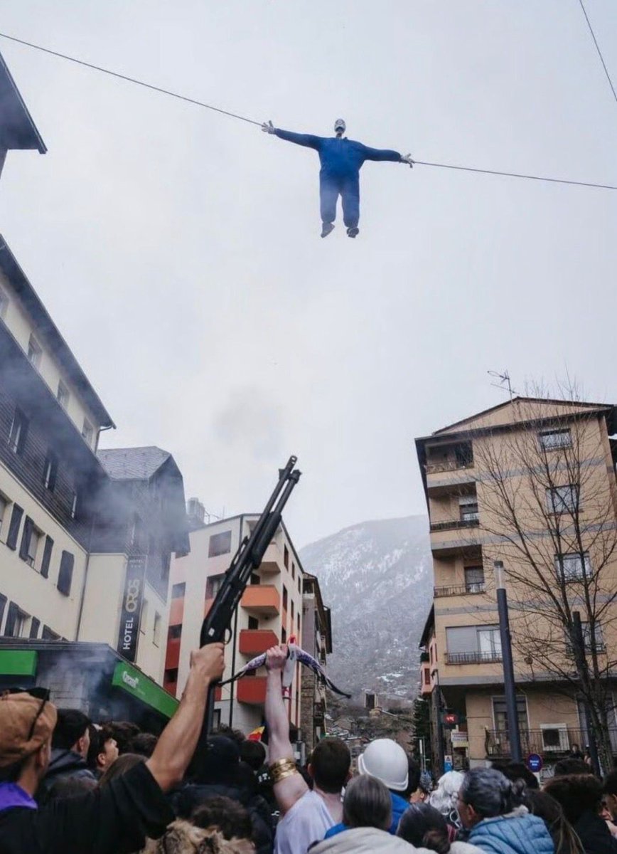 Hen Mazzig tweet media