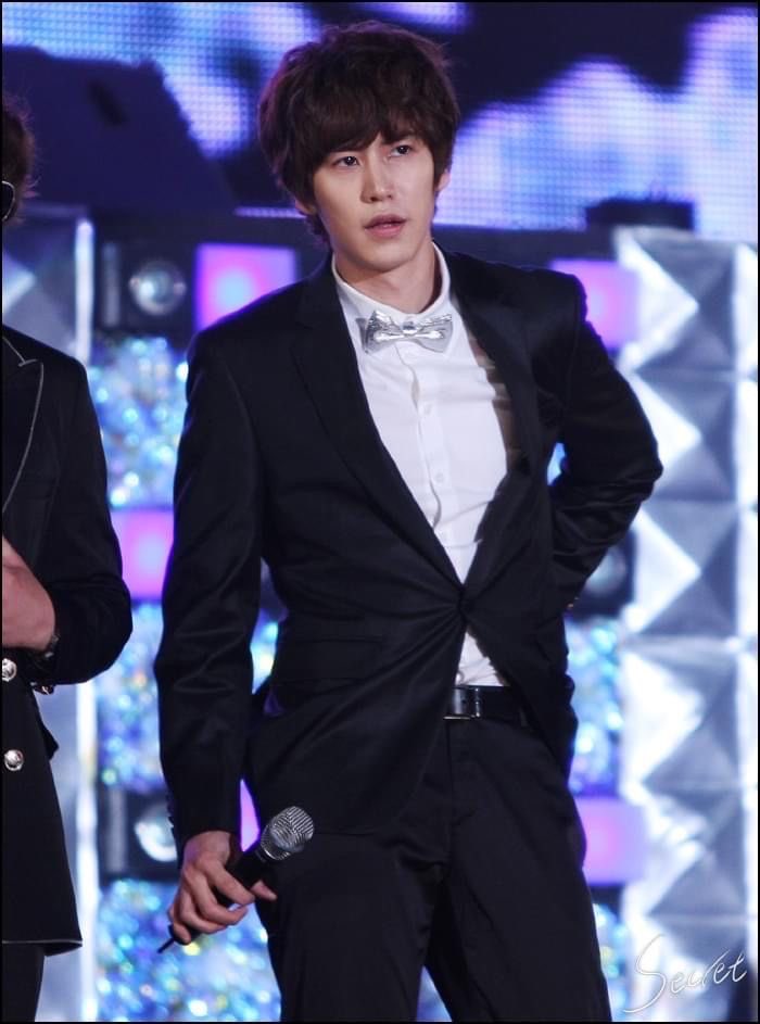 KYUHYUN PICS! 🐶🐧💙 tweet media