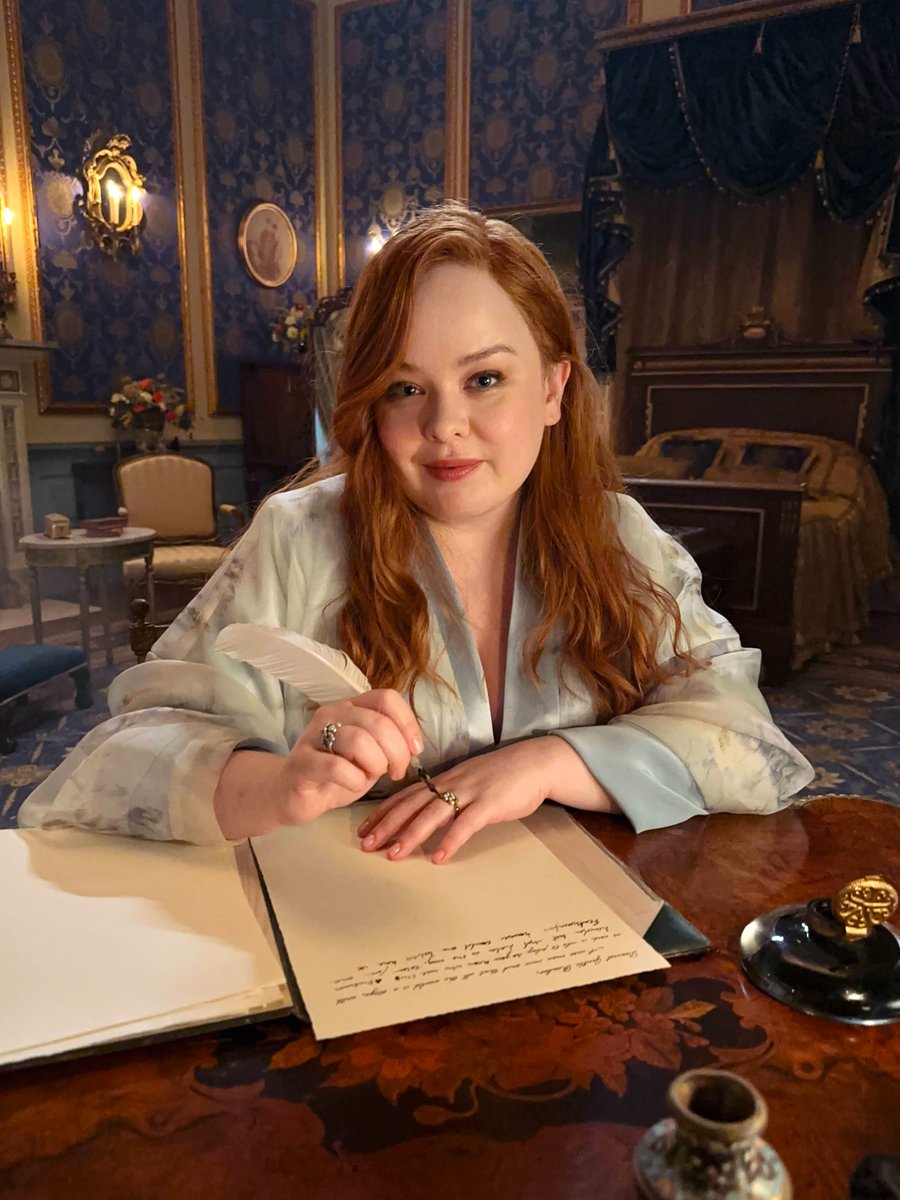 It would seem old habits have a way of returning for this author.