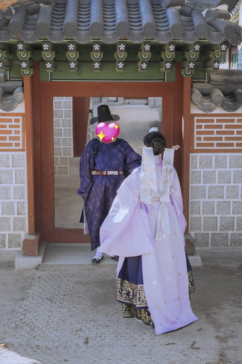 아마추어 제작러이지만 한복을 직접 만들어서 부모님 리마인드 웨딩 사진 찍고왔어요 🥺 
 버킷리스트 하나 해냈다...