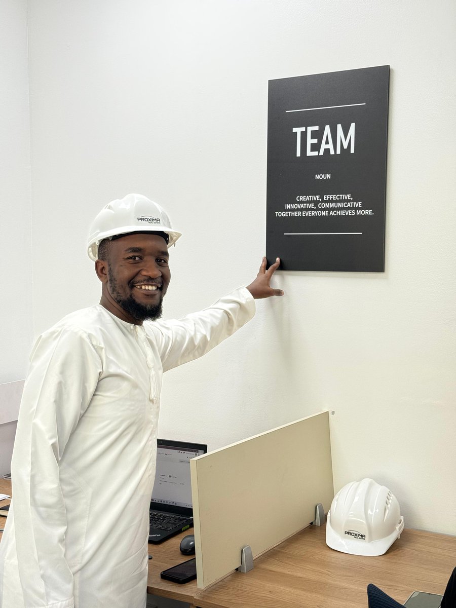 HH_motivation's tweet image. My work requires me to be like water.

Not to lose myself — but to understand the room.

Different industries. Different pressures. Same human dynamics.

I don’t change who I am. I adjust how I deliver.

Connect first. Then lead.

#ExperientialLearning #Leadership #TeamBuilding