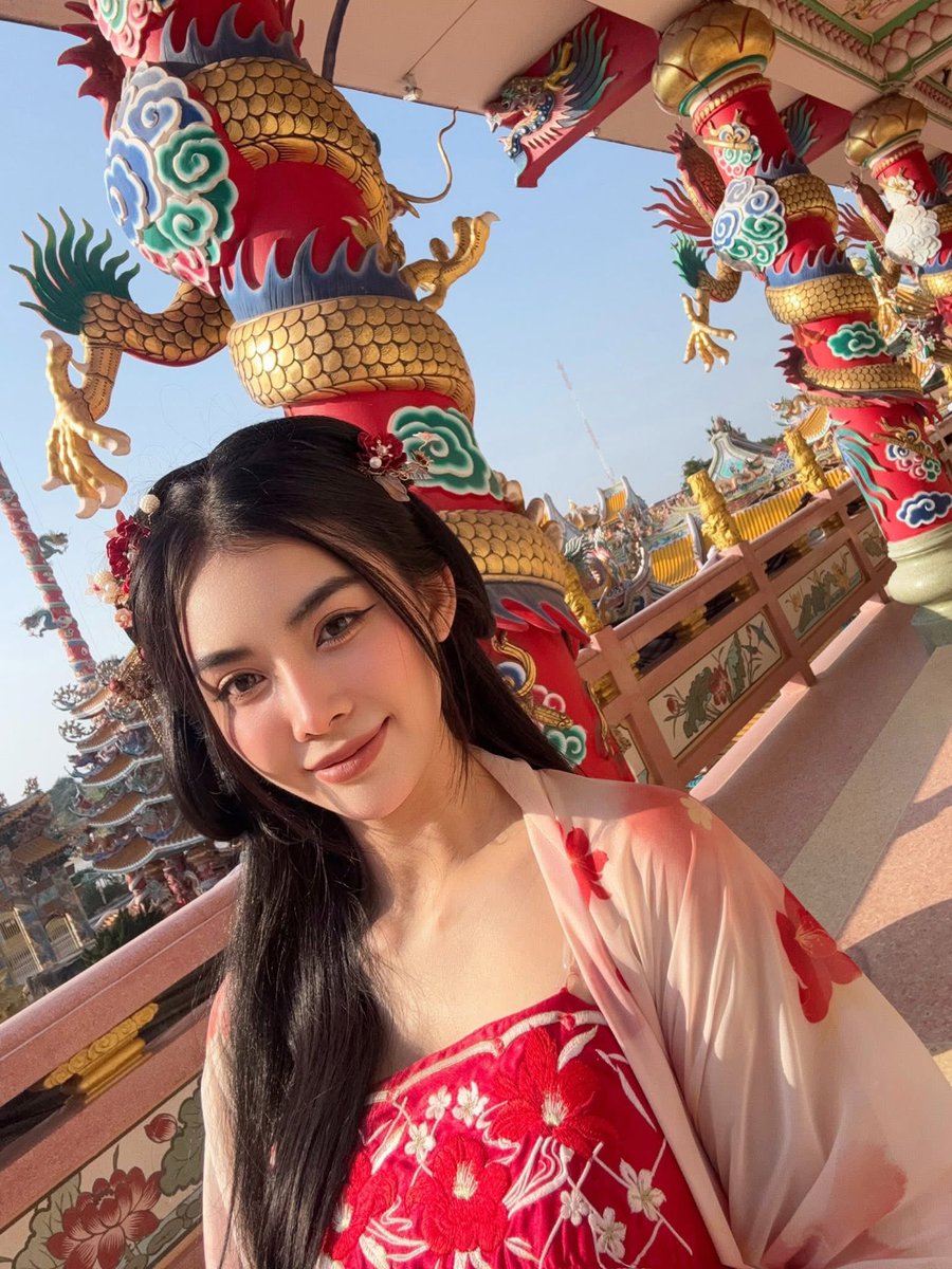 chompu_athita's tweet photo. Happy Lunar New Year 2026 🧧🎉 
#ChompuAthita #ชมพูอทิตา https://t.co/t7qWcpU9mG