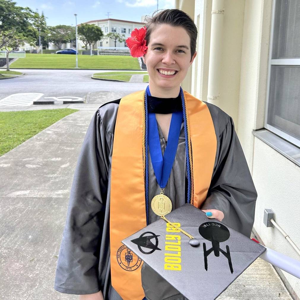 TTrekkie's tweet photo. Reminiscing on my undergrad, as I start my master's degree classes today!
#Education #BoldlyGo #Graduate #StarTrek https://t.co/t68IkTtxj9