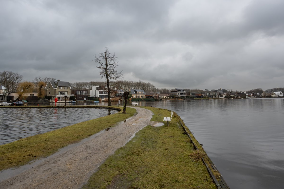 MWezemael's tweet photo. #vrtweer @meteoBram #weerfoto #wolken #nikonphotography #weatherphotography #Overmere 10u10 https://t.co/JeryO4SFBS