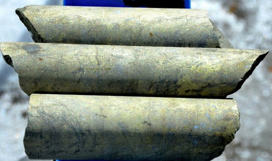 NineMileMetals's tweet photo. ⛏️$NINE Certified Assays of 2.78% CUEQ over 32.10 METERS, Including 4.78% CUEQ over 11.52 Meters and 5.64% CUEQ over 6.02 Meters 

Mike Dufresne: "Well it is quite thrilling to see the increase in #copper grades to the West in the VMS and mostly coincident with increase gold and roughly approximating the Conductive Plate Modelling. The Copper and Gold is well associated."

https://t.co/BmapZDSPnl

$VMSXF