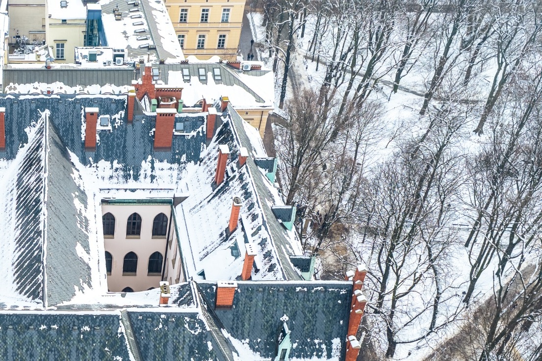 JagiellonskiUni's tweet photo. Koniec przerwy semestralnej; przed nami zimowa sesja poprawkowa. Powodzenia w waszych zmaganiach!

📷 A. Koprowski https://t.co/vJYiqcxjn8