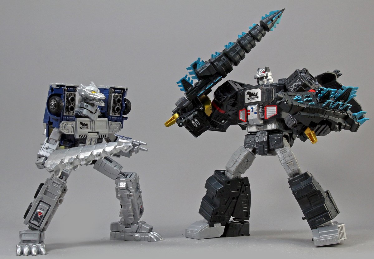 ゴジラコラボのヤツ、あまりにもな出来だったのでDNA DESIGNの「DK-67G」を買いました。
思ったよりゴジラっぽくなったので満足。 
というかこのぐらいは最初からやって欲しい。