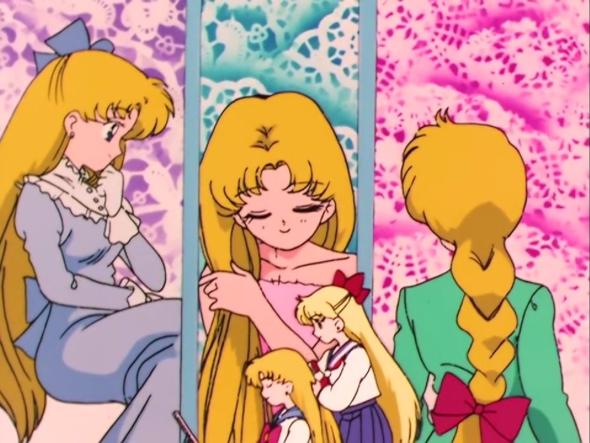 無印36話でうさぎちゃんに髪型のイメチェンを提案する美奈子ちゃん。彼女の髪型といえば、結び目にある2つのお団子ヘアのツインテールがあまりにも有名だけどそれまでの人生の中でこの髪型以外で過ごした時期ってあったのかな？
#美少女戦士セーラームーン 
#セーラームーン