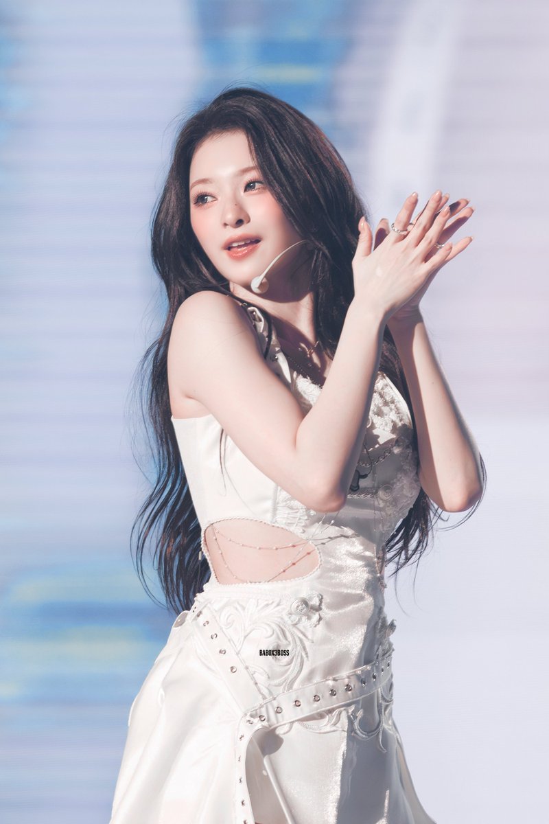 babox3boss's tweet photo. 260201

#프로미스나인 #이나경 #나경 #fromis_9 #LEENAGYUNG #NAGYUNG https://t.co/uvjPmylvSo