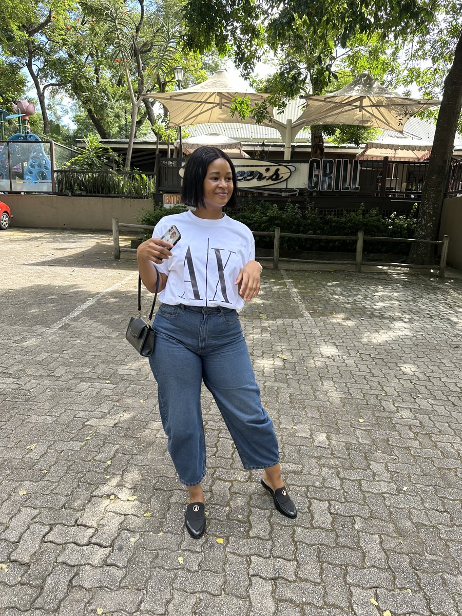 Loveliness tweet media