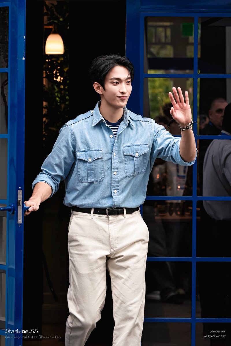 Happy 29th birthday to the talented, vocalist, theatrical, expressive performer, musical actor, belter, gifted soft prince with a crystal clear tone, cheerful sunshine, sweet soul, big-hearted Dokyeom (DK) of SEVENTEEN.