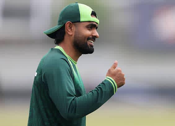 <3 🥹🤍 lots of prayers and best wishes !! #BabarAzam𓃵